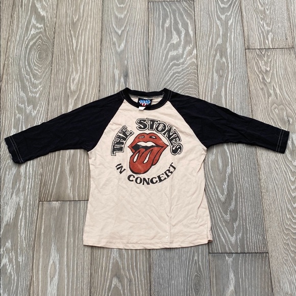 Junk Food Rilling Stones 3/4 Sleeve Vintage Style Ringer Top - Picture 1 of 9